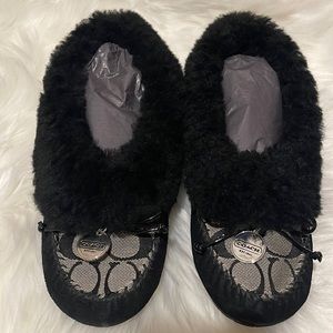Women’s Coach slippers - EUC - Size 7 - No box